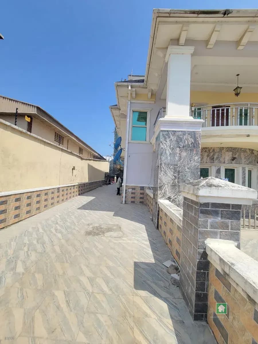 3-Bedroom Flat Apartment for Rent in SPG, Lekki