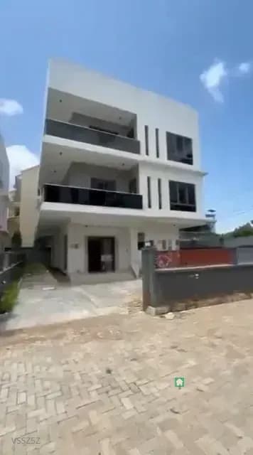 6-Bedroom Detached House in Old Ikoyi, Lagos