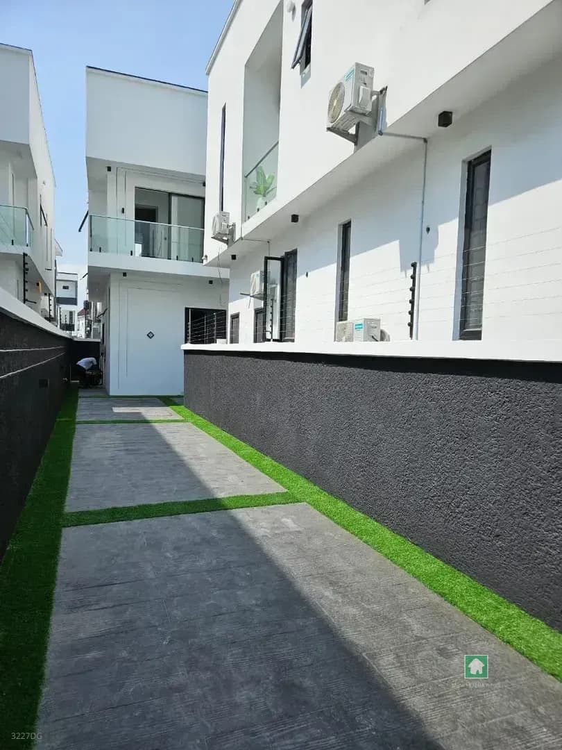 4 Bedroom Semi Detached for Rent at 2nd Tollgate Chevron, Lekki