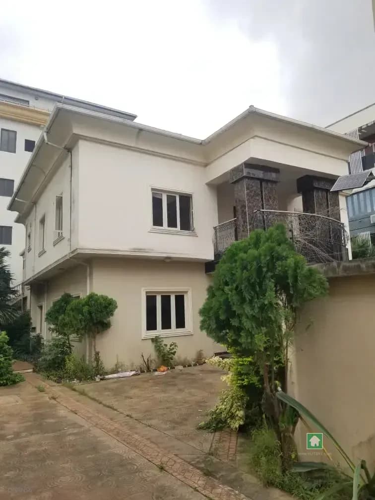 Bungalow for Rent in Ikoyi, Lagos