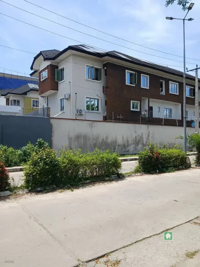 4-Bedroom Terrace for Rent in Ikate, Lekki