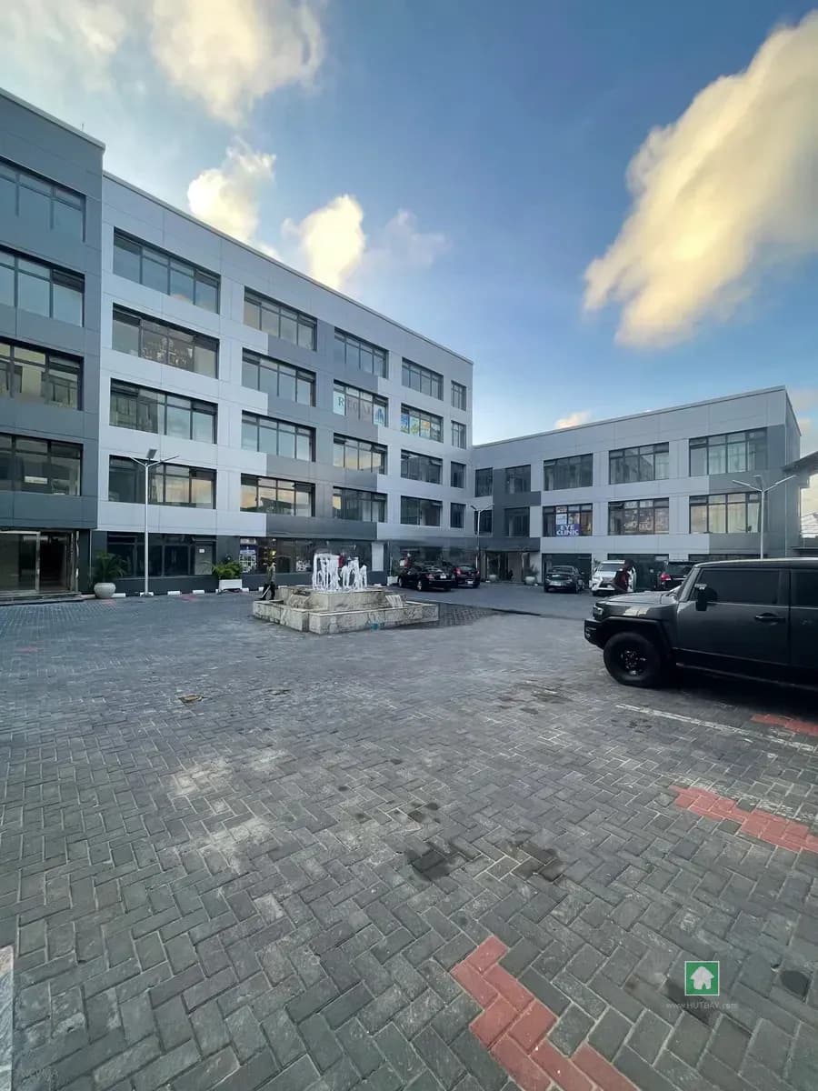Commercial Space in Sangotedo, 40 sqm