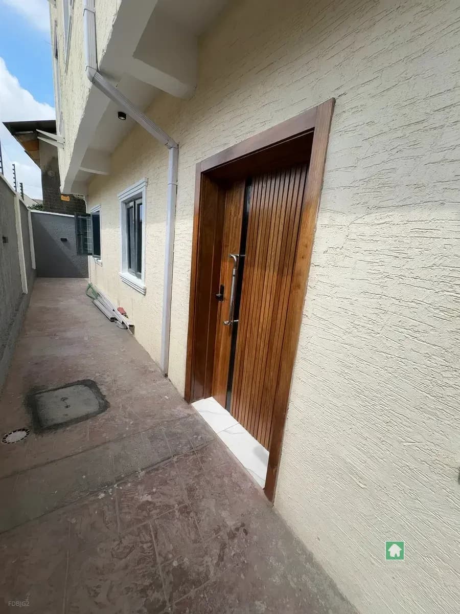 2 Bedroom Flat Apartment for Rent in Ijikoyejo Street, Surulere
