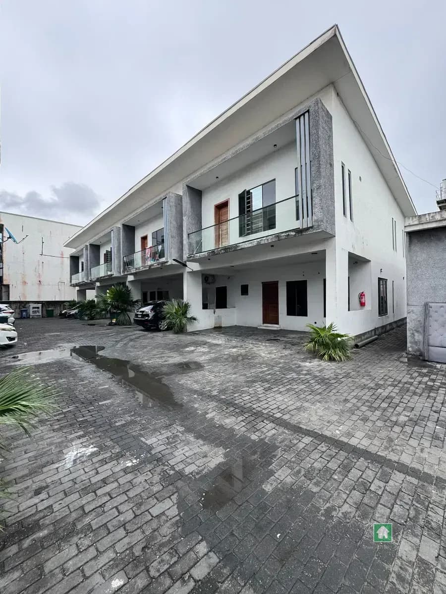 4-Bedroom Terrace for Rent in Orchid Road, Lekki