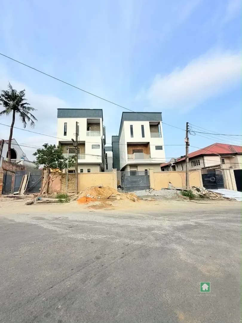 5-Bedroom Detached Duplex for Rent in Magodo