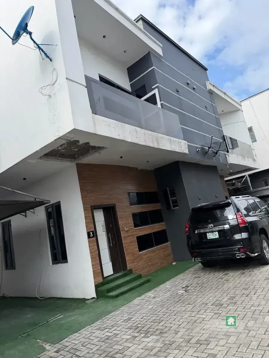 Studio Apartment for Rent in Lafiaji, Lekki