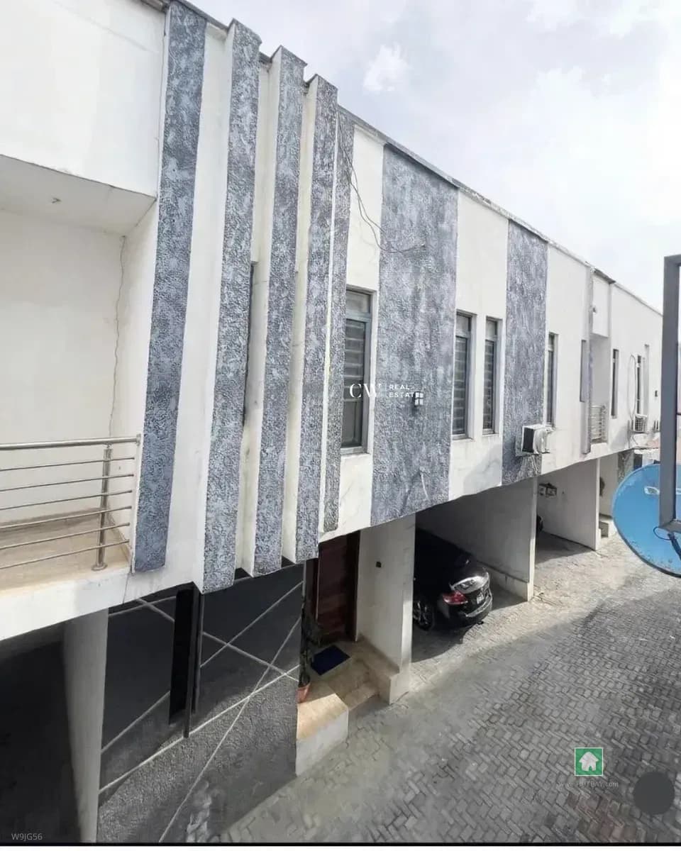 3 Bedroom Terrace in Orchid, Lekki
