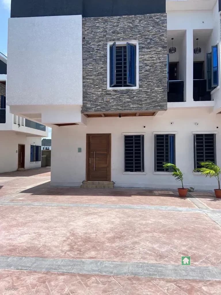 4 Bedroom Semi Detached in Ikota, Lekki