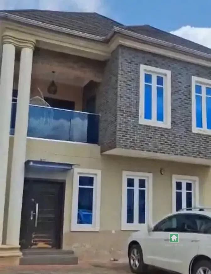 4 Bedroom Duplex + 2 Bedroom BQ in Obawole, Lagos